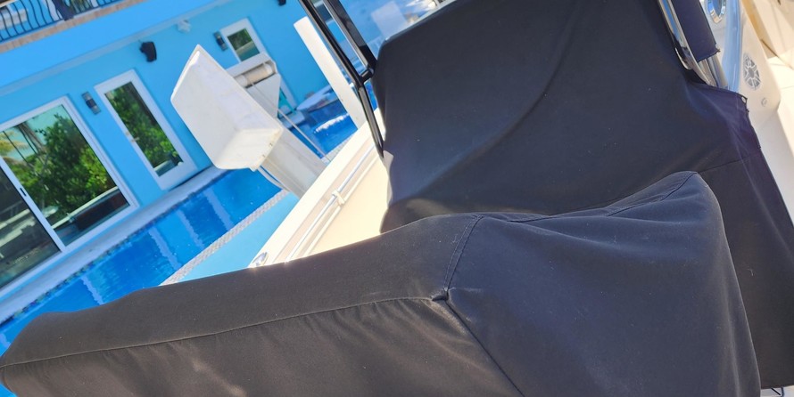 Cobia 217 center console