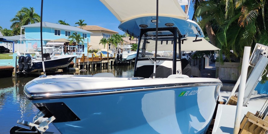 Cobia 217 center console