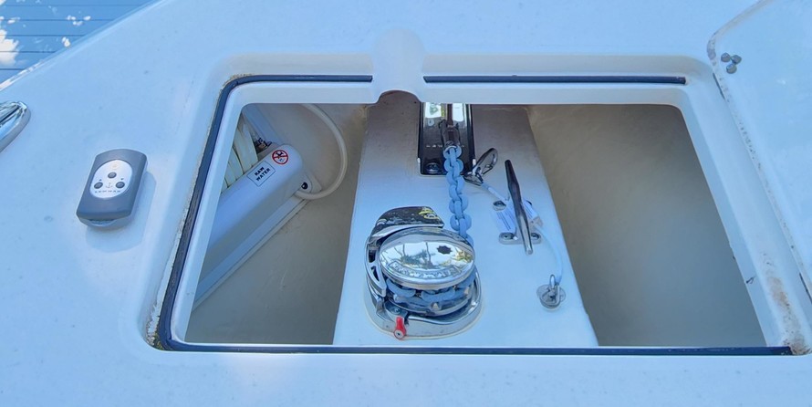 Cobia 217 center console