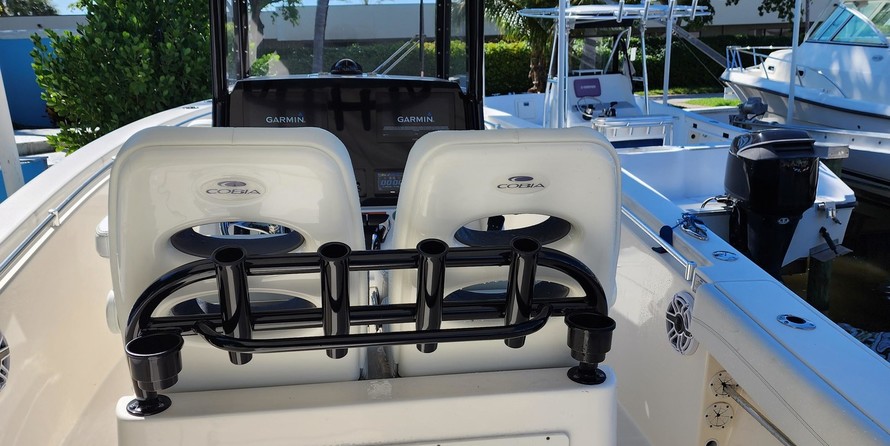 Cobia 217 center console