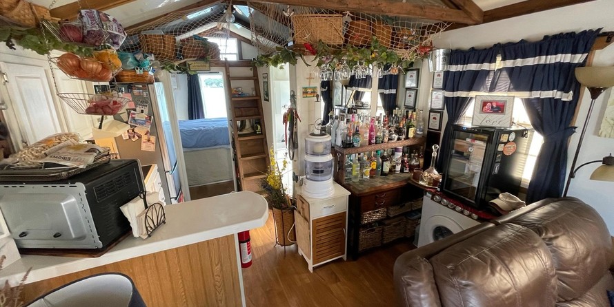 Cruisers Yachts 42 Cantius