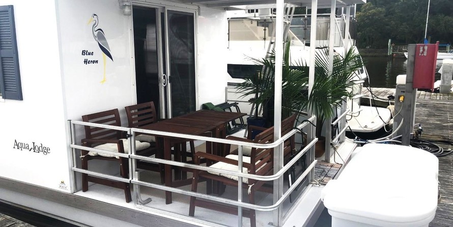 Cruisers Yachts 42 Cantius