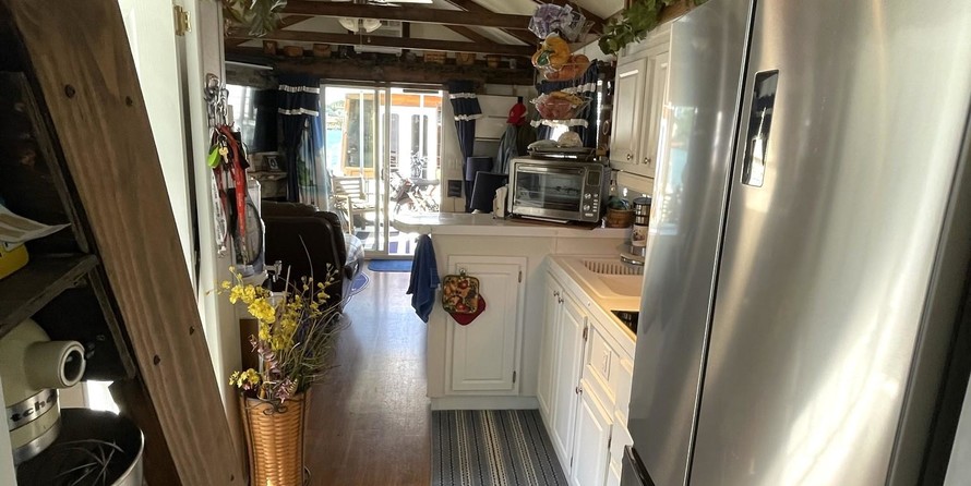 Cruisers Yachts 42 Cantius