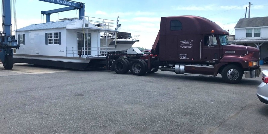 Cruisers Yachts 42 Cantius