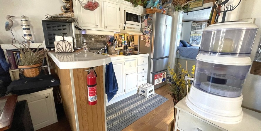 Cruisers Yachts 42 Cantius