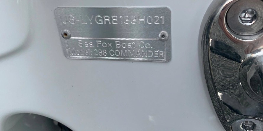 288 Sea Fox Commander