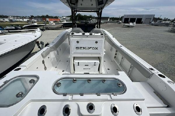 288 Sea Fox Commander