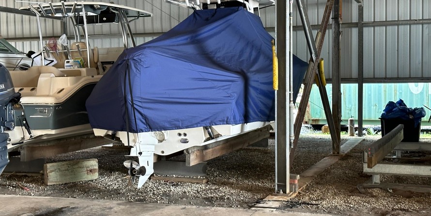 Sea Ray hunt ultra 211