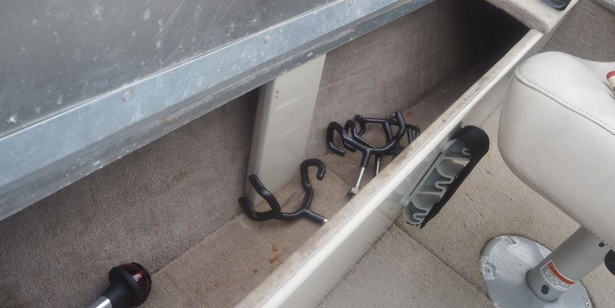 Crestliner 1650 Fish Hawk