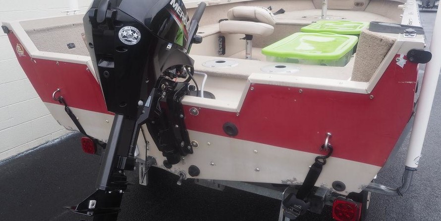 Crestliner 1650 Fish Hawk