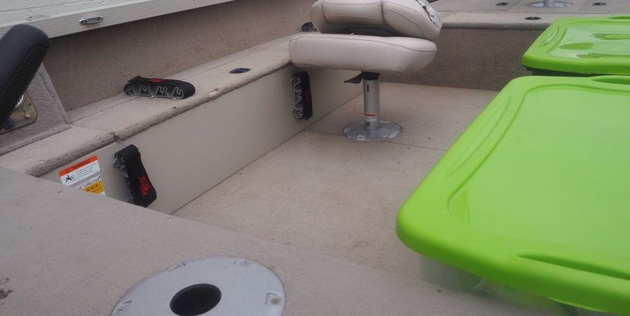 Crestliner 1650 Fish Hawk