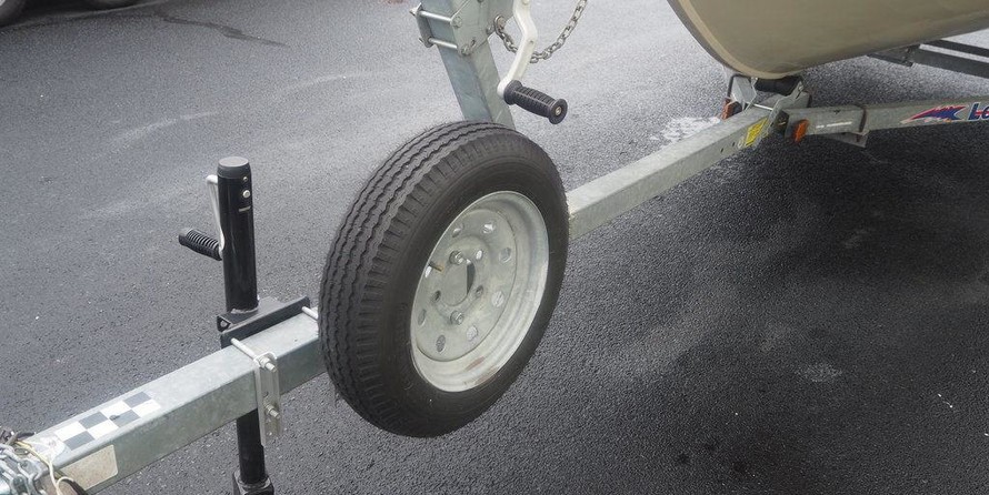 Crestliner 1650 Fish Hawk