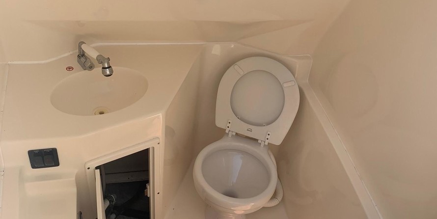 Cobia 217 center console