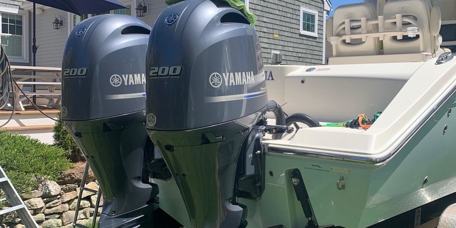 Cobia 217 center console