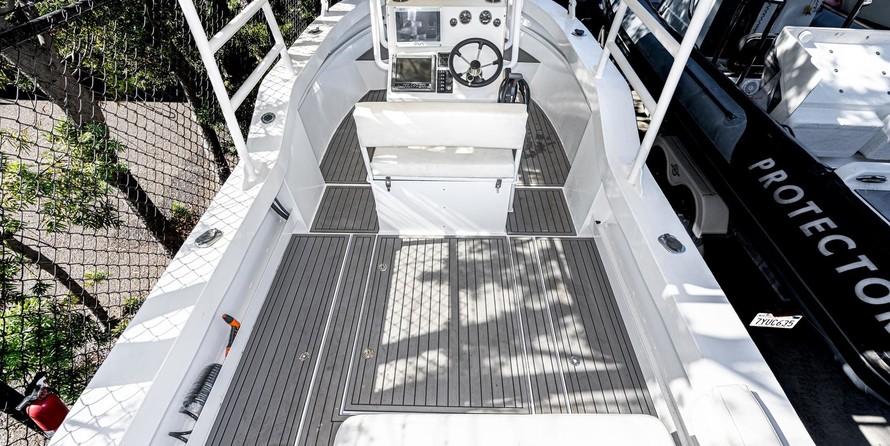 Custom carolina 28 center console