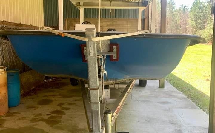 Great white 10m open bow