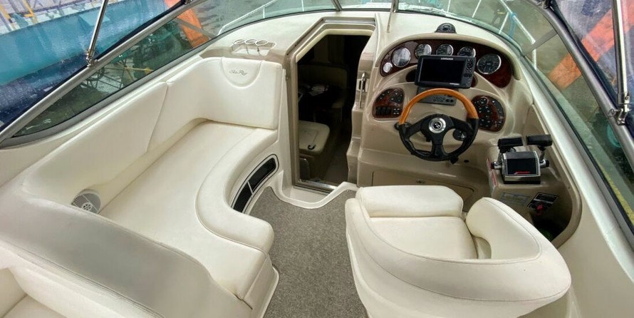 Sea Ray 315 Sundancer