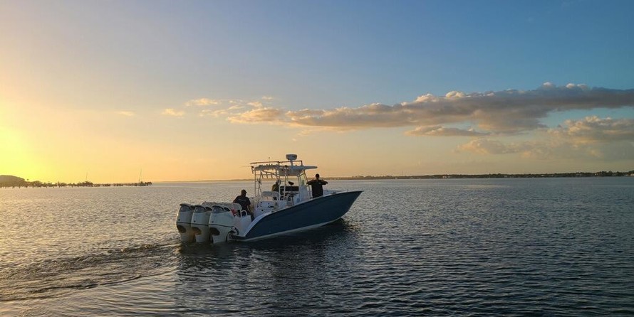 East cape evo center console