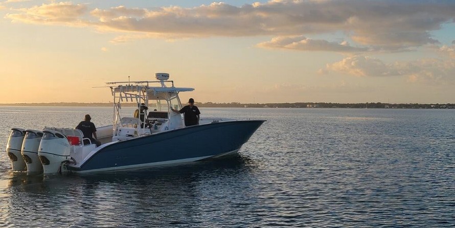 East cape evo center console