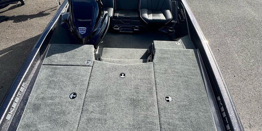 Skeeter ZXR 21 - DEMO