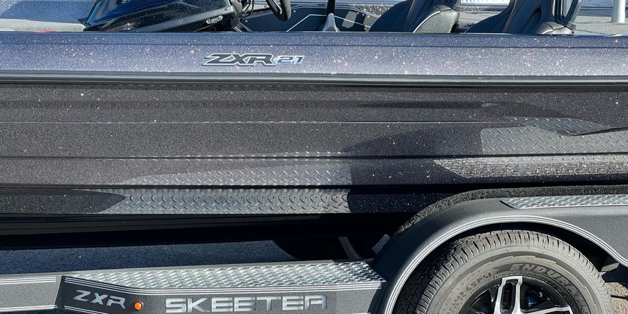 Skeeter ZXR 21 - DEMO