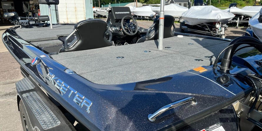 Skeeter ZXR 21 - DEMO