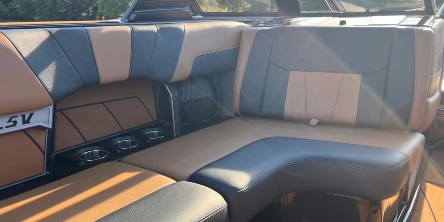 Malibu Wakesetter 23 LSV