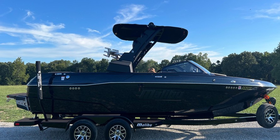 Malibu Wakesetter 23 LSV