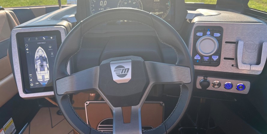 Malibu Wakesetter 23 LSV