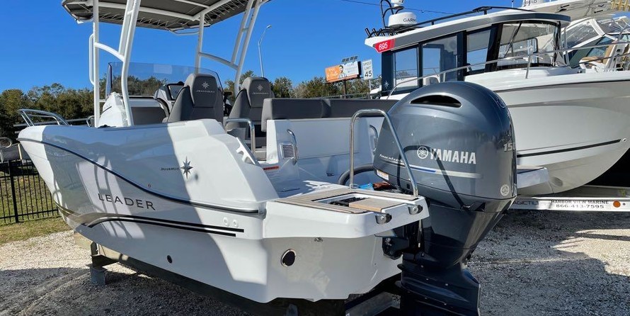 Jeanneau Cap Camarat 6.5 CC Serie 3