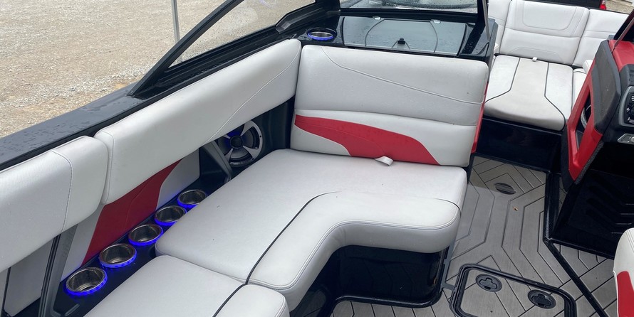 Malibu Wakesetter 24 MXZ