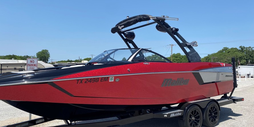 Malibu Wakesetter 24 MXZ