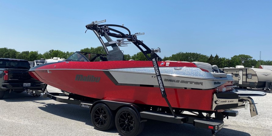 Malibu Wakesetter 24 MXZ