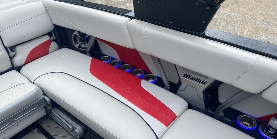 Malibu Wakesetter 24 MXZ