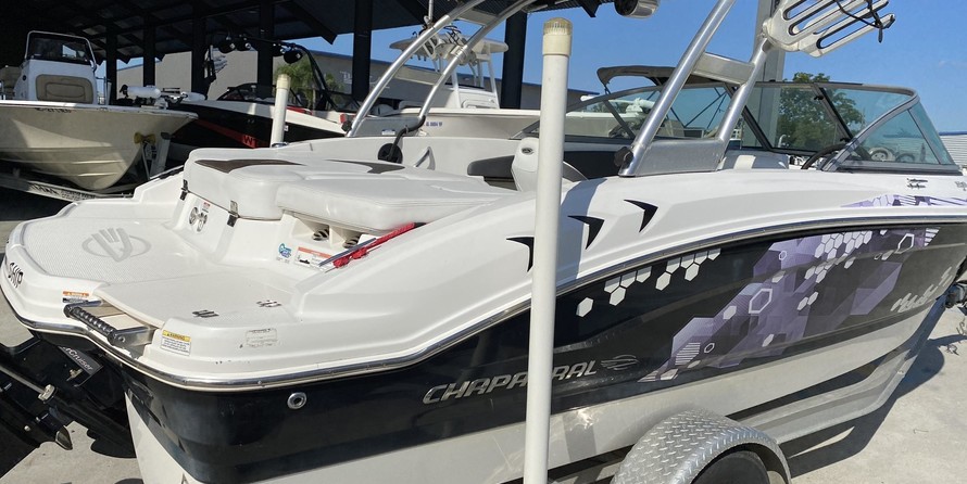 Chaparral 19 H2O Sport