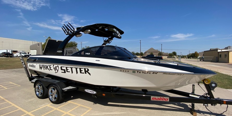 Malibu Wakesetter 23 LSV
