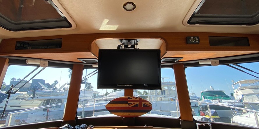 Ranger Tugs R31CB