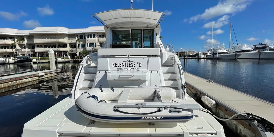 Cruisers Yachts 50 Cantius