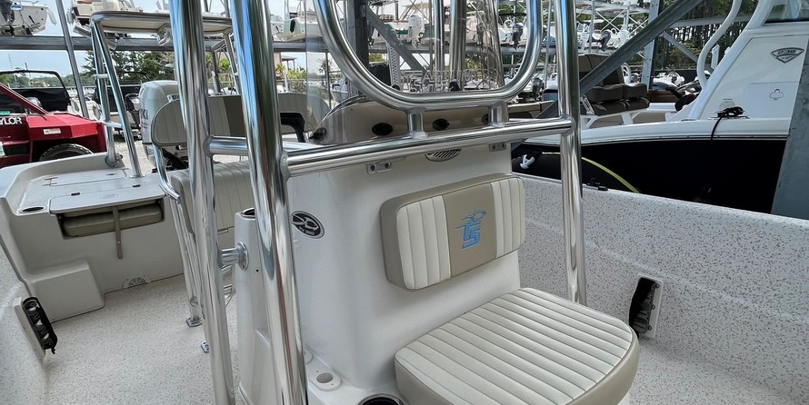 Carolina skiff 218 dlv