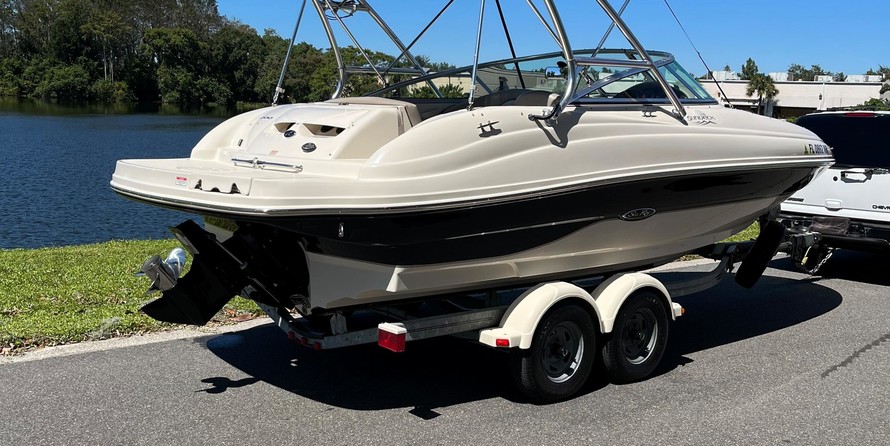 Sea Ray 200 Sundeck