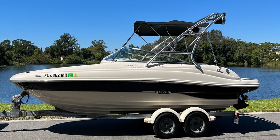 Sea Ray 200 Sundeck