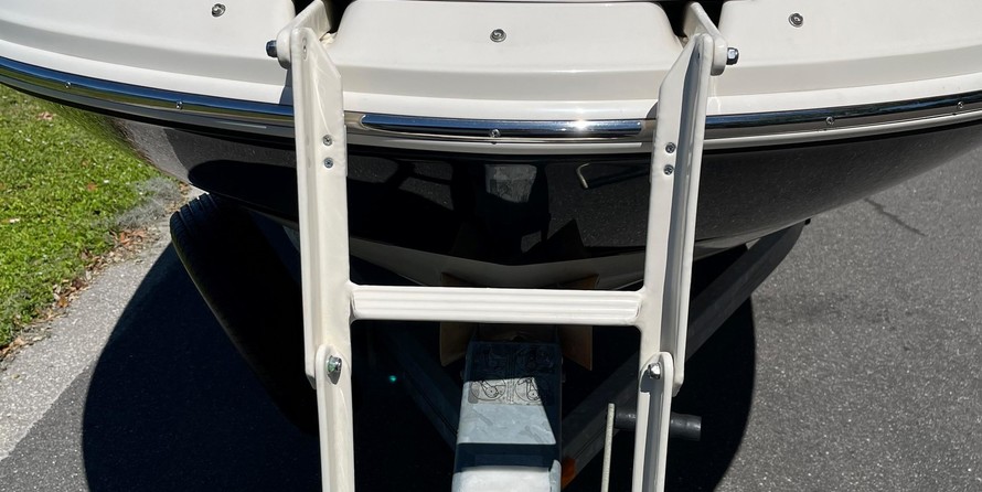 Sea Ray 200 Sundeck