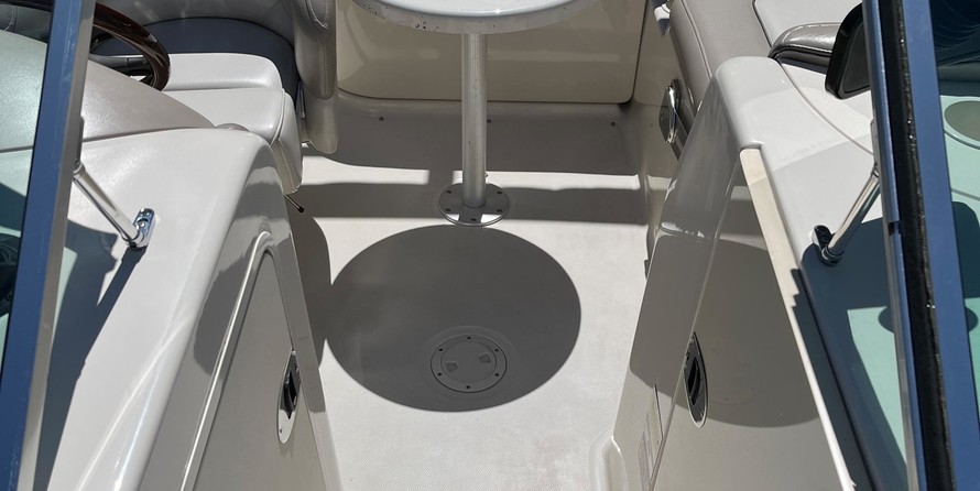 Sea Ray 200 Sundeck