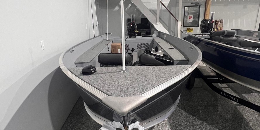 Lund Boats 1400 Fury SS