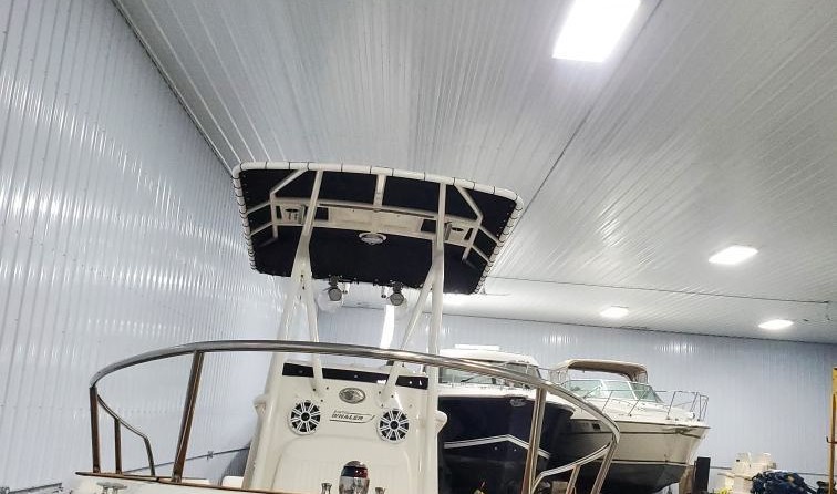 Boston Whaler 190 Outrage