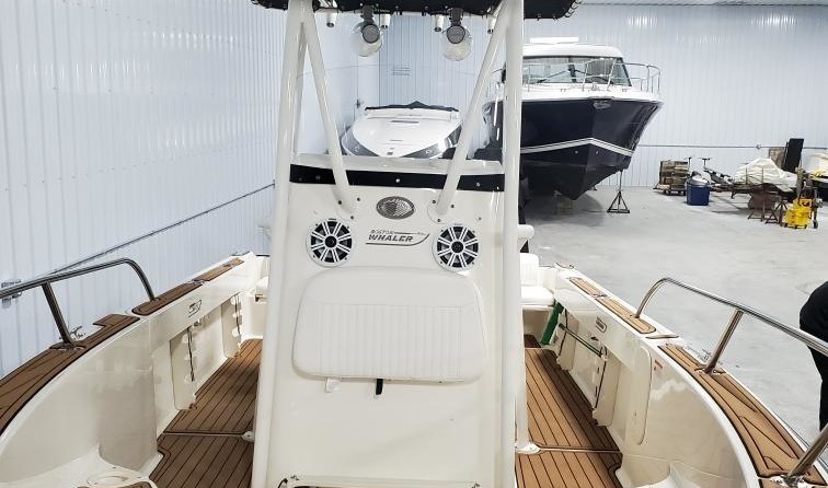 Boston Whaler 190 Outrage