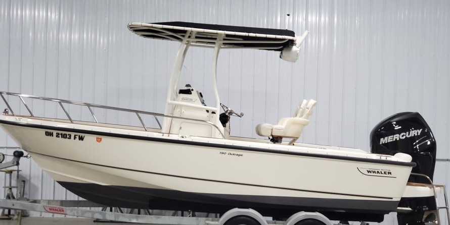 Boston Whaler 190 Outrage