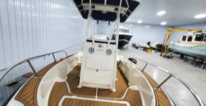 Boston Whaler 190 Outrage