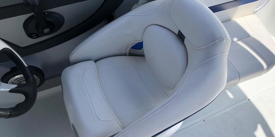 Formula 270 Bowrider