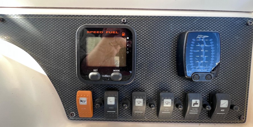 Grady-White Gulfstream 232